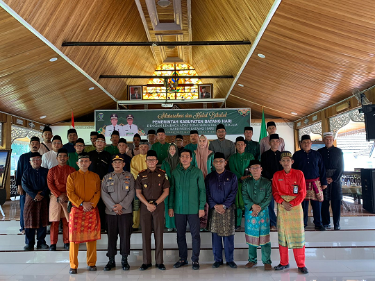Silaturahmi Halal Bihalal Lembaga Adat